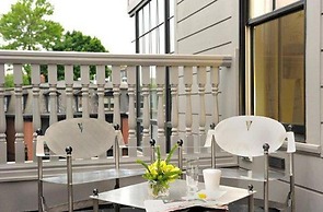 Hotel Veritas