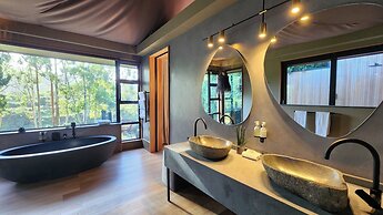 Botlierskop Private Game Reserve