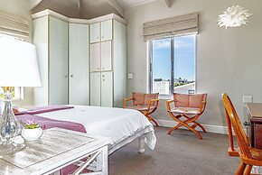 138 Marine Beachfront Guesthouse