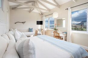 138 Marine Beachfront Guesthouse