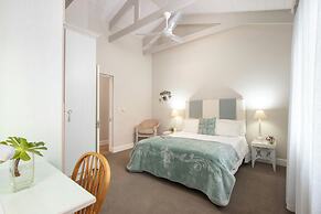 138 Marine Beachfront Guesthouse