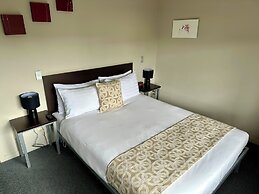 Arena Lodge
