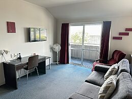 Arena Lodge