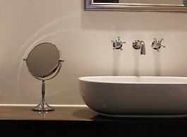 Nimb Hotel