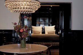 Nimb Hotel