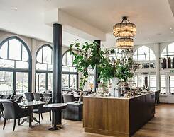 Nimb Hotel