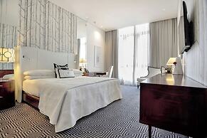 Davinci Hotel And Suites On Nelson Mandela Square