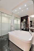 Davinci Hotel And Suites On Nelson Mandela Square