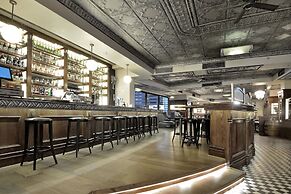 Davinci Hotel And Suites On Nelson Mandela Square