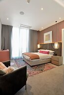Davinci Hotel And Suites On Nelson Mandela Square