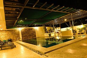 Summer Palace Hotspring Resort