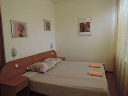 Avita 1 Hotel