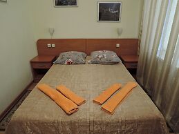 Avita 1 Hotel