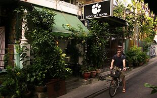 Born Free Hostel