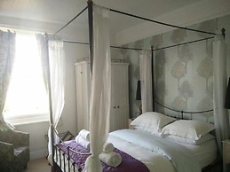 Winton House