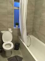 Kingswood Apartment