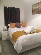 Kingswood Apartment