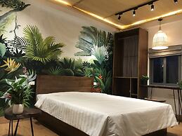 The Autumn Homestay
