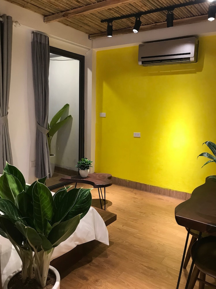 The Autumn Homestay