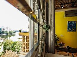 The Autumn Homestay