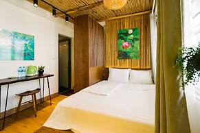 The Autumn Homestay