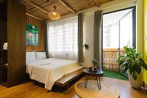 The Autumn Homestay