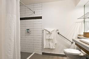 AX Hotel