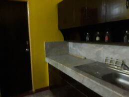 Jack & Claud Bed & Breakfast Guest House
