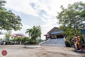 Quezon Premier Hotel Candelaria