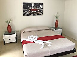 Quezon Premier Hotel Candelaria