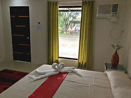 Quezon Premier Hotel Candelaria