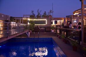 The P L Palace Agra