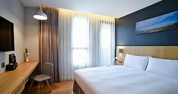 Yidear Hotel