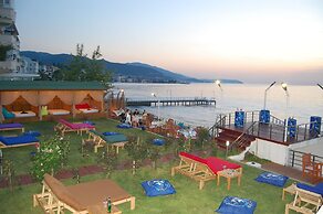 Grand Koru Otel Beach
