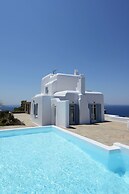 Villa Crystal