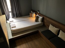 Yaksa Private