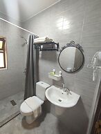 Black Iris Hotel