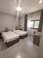 Black Iris Hotel