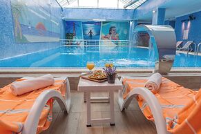 Grand Ani Hotel