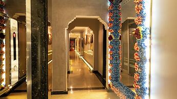Grand Ani Hotel