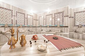 Grand Ani Hotel