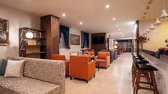 Grand Ani Hotel