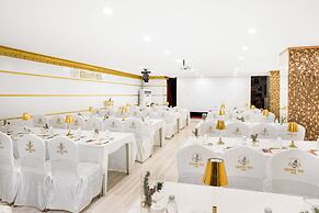 Grand Ani Hotel