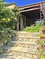 Ada Bacchus Hotel
