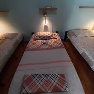 La Casa de Adry - Hostal - Hostel