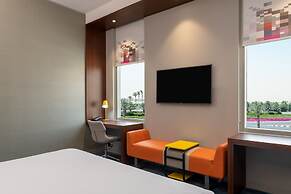 Aloft by Marriott Dubai South
