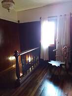 El Cedro Apartments