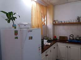 El Cedro Apartments
