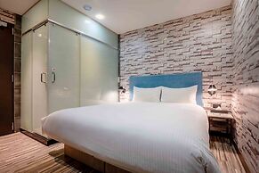 CHECK inn Taichung Ziyou