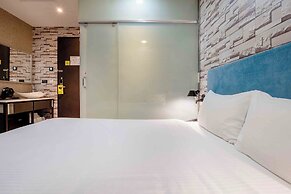 CHECK inn Taichung Ziyou